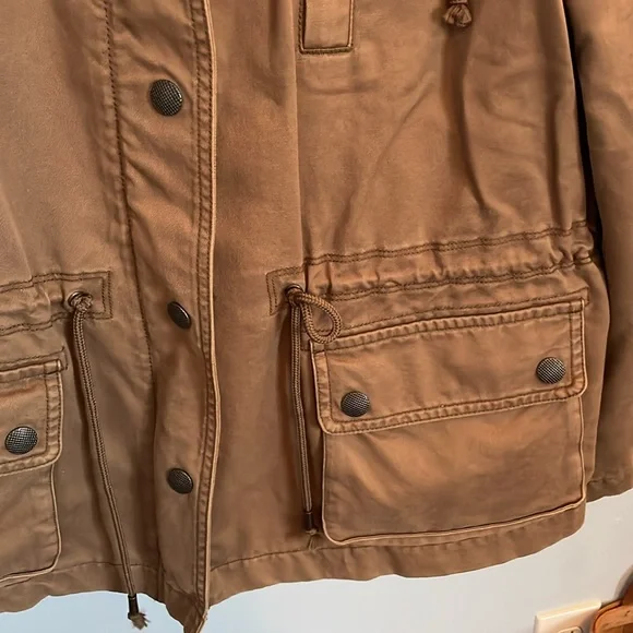 Ann Taylor Loft brown utility jacket women’s XL hood, removable fur, adjustable - Picture 4 of 8